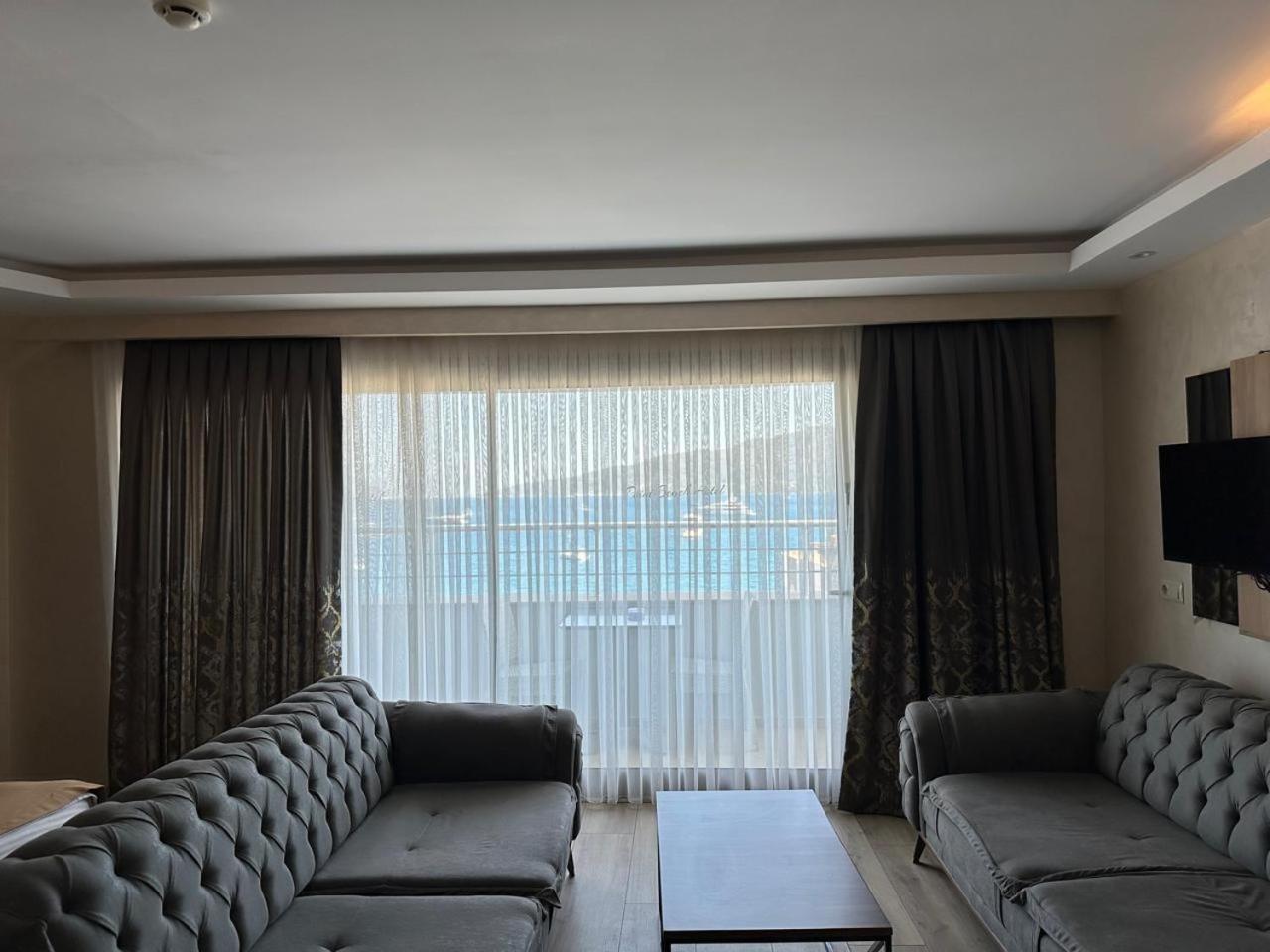 מרמריס Point Beach Hotel מראה חיצוני תמונה